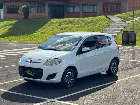 FIAT PALIO 1.0 MPI ATTRACTIVE 8V FLEX 4P MANUAL FIAT PALIO 1.0 MPI ATTRACTIVE 8V FLEX 4P MANUAL